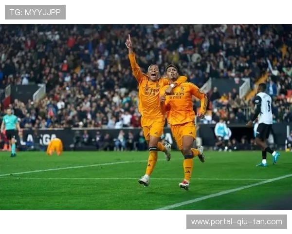 皇马半场压制瓦伦西亚,姆巴佩两度威胁射门 皇马半场压制瓦伦西亚,姆巴佩两度威胁射门